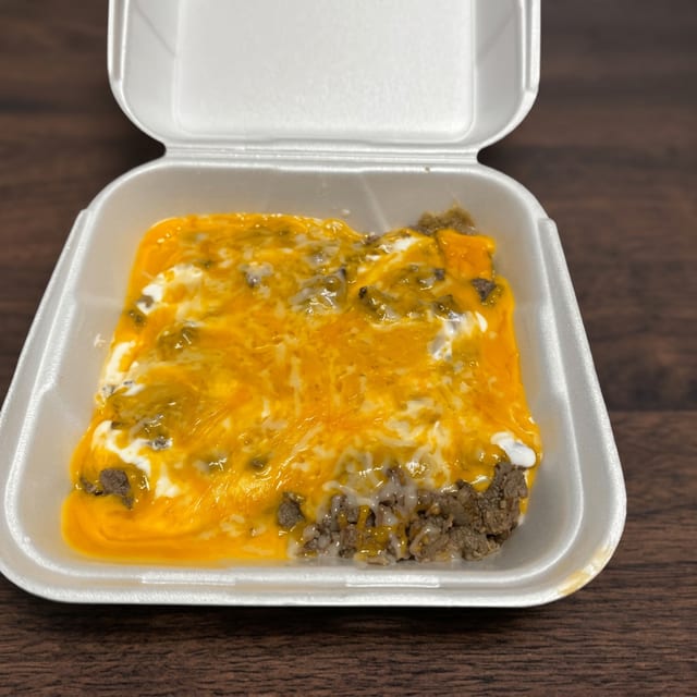 Gordo Cheese Nachos with Meat.