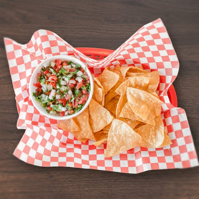 Chips & Salsa.